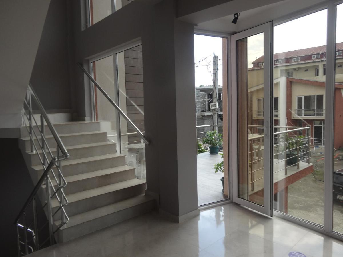 Imeri Hotel Уреки Екстериор снимка