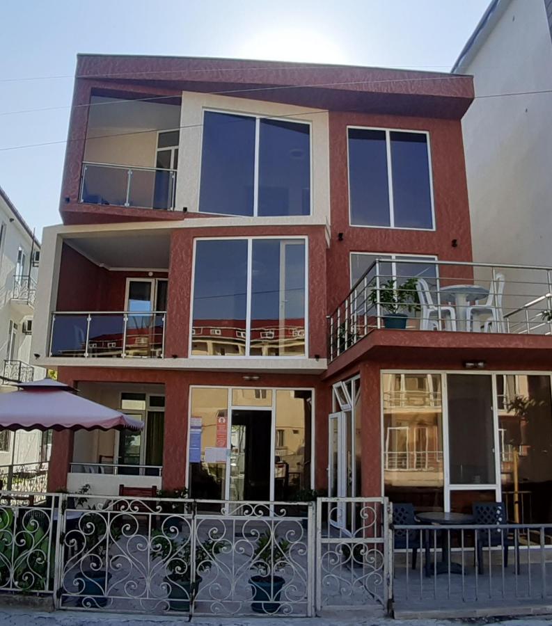Imeri Hotel Уреки Екстериор снимка