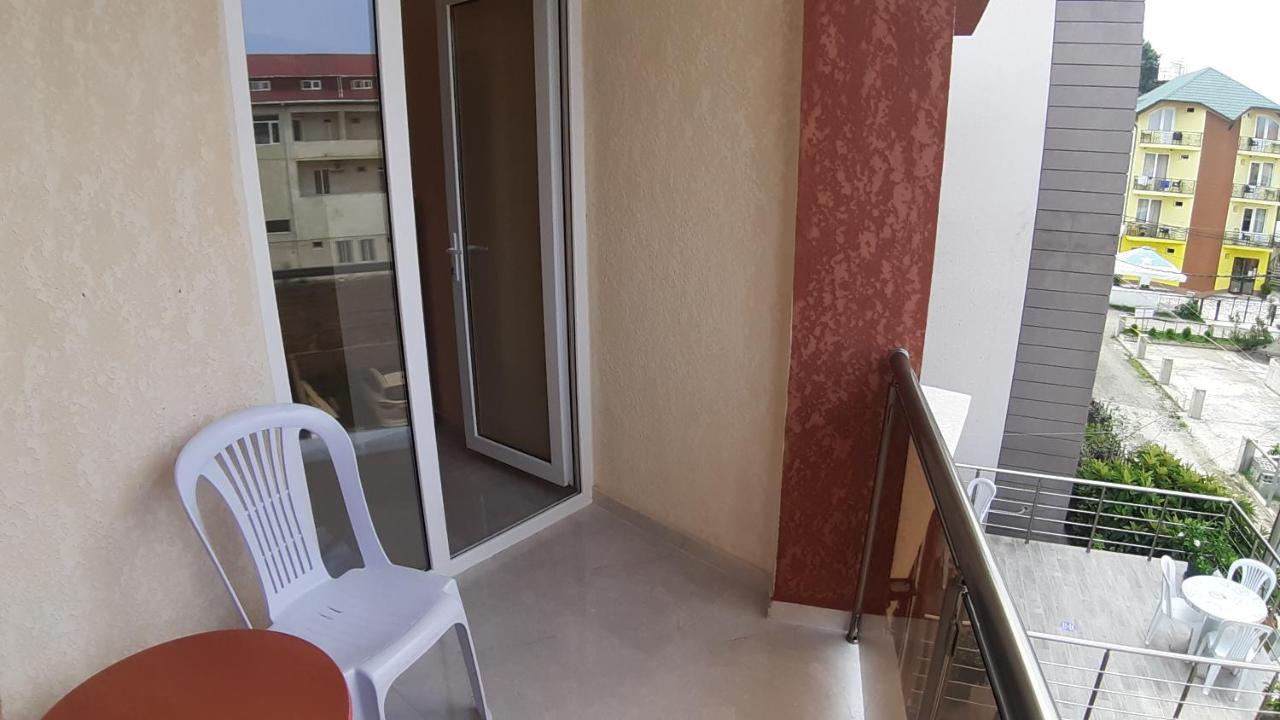 Imeri Hotel Уреки Екстериор снимка