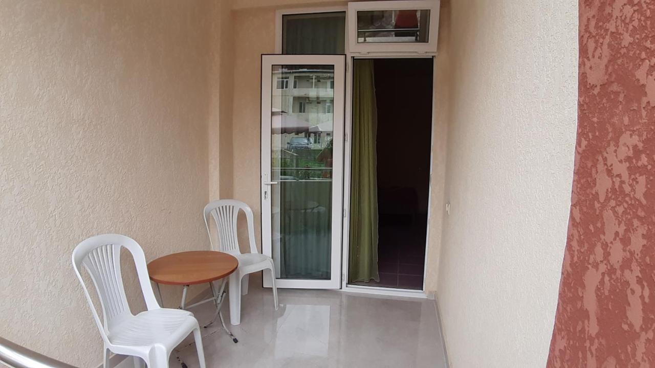 Imeri Hotel Уреки Екстериор снимка