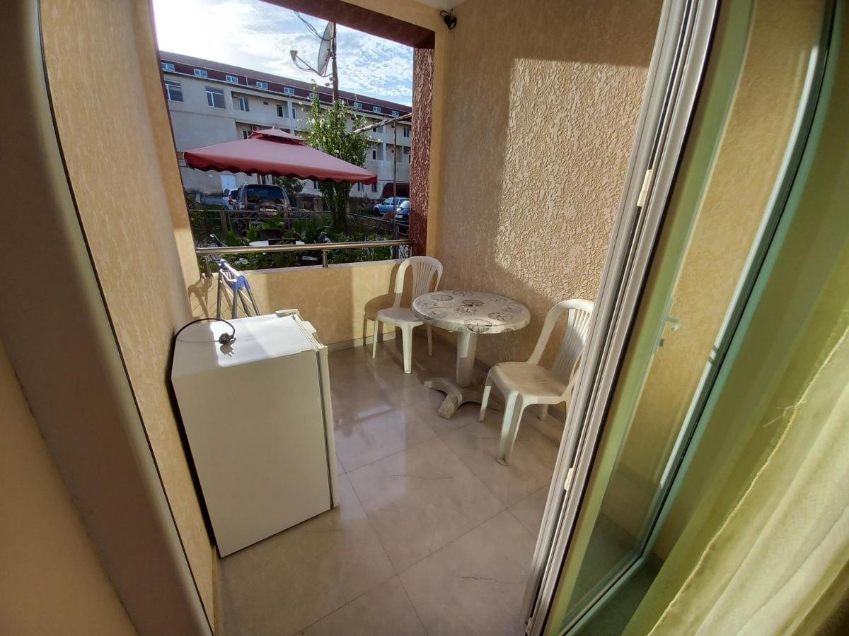 Imeri Hotel Уреки Екстериор снимка