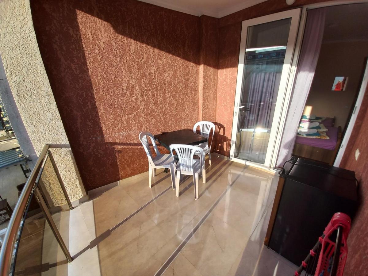 Imeri Hotel Уреки Екстериор снимка