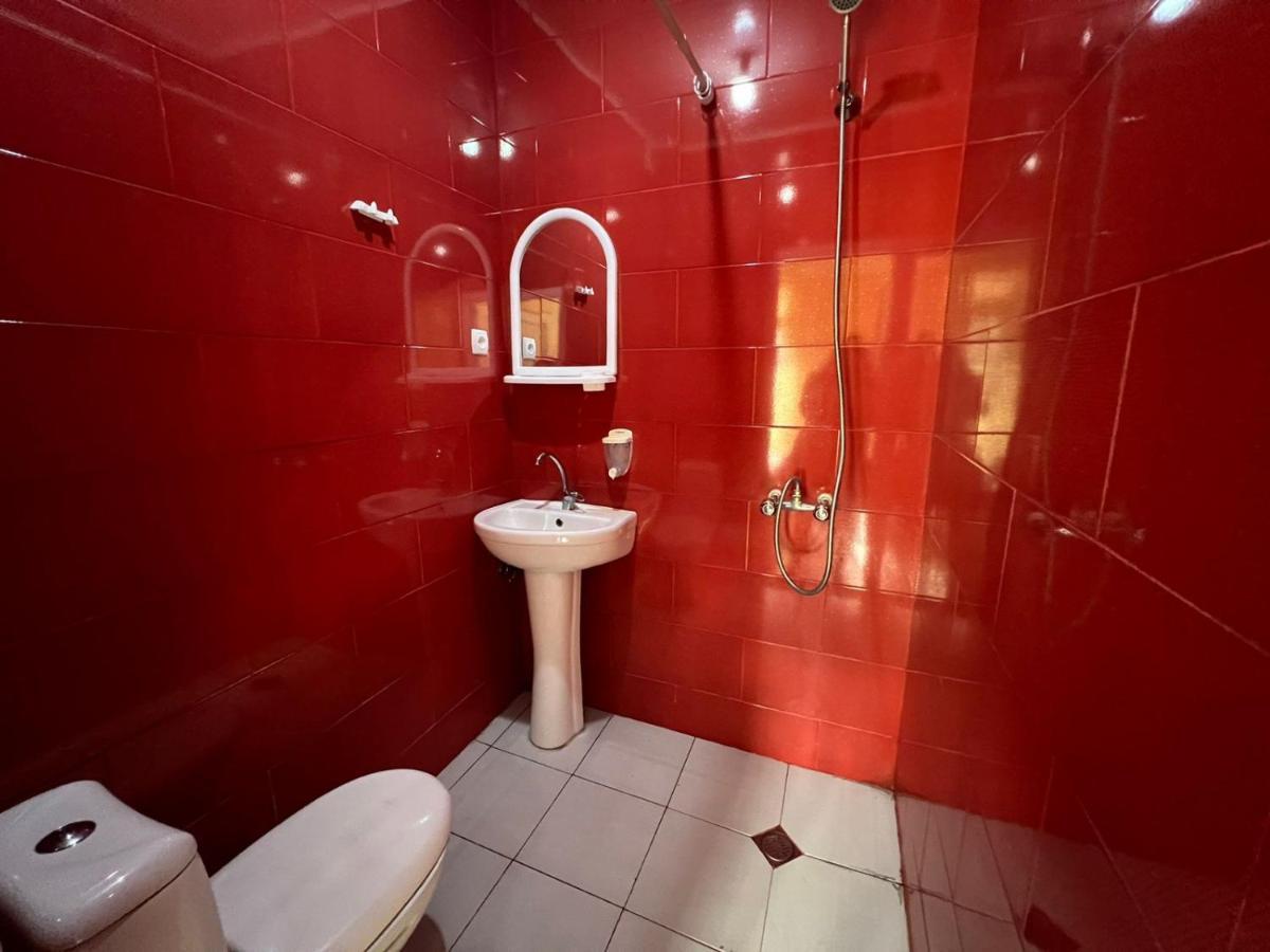 Imeri Hotel Уреки Екстериор снимка