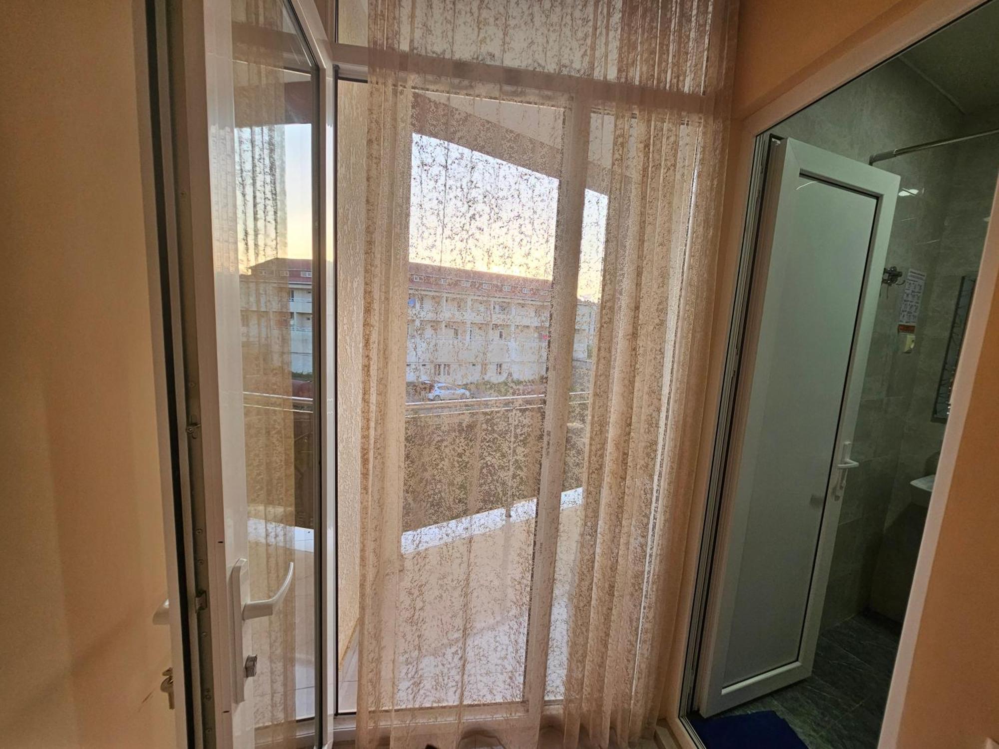 Imeri Hotel Уреки Екстериор снимка