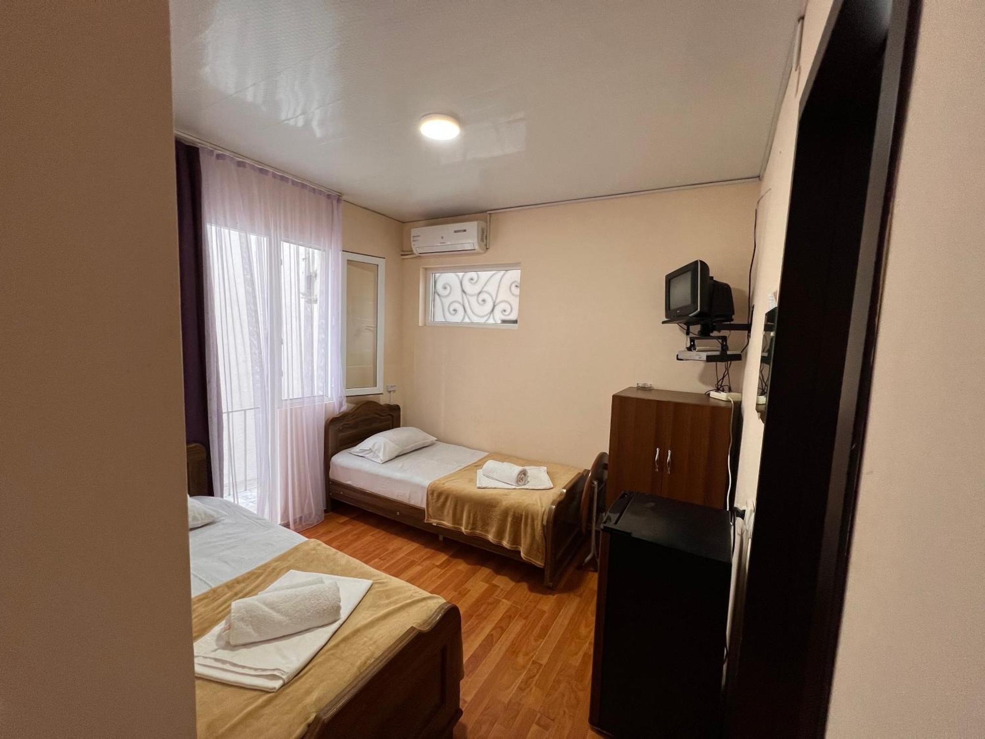 Imeri Hotel Уреки Екстериор снимка