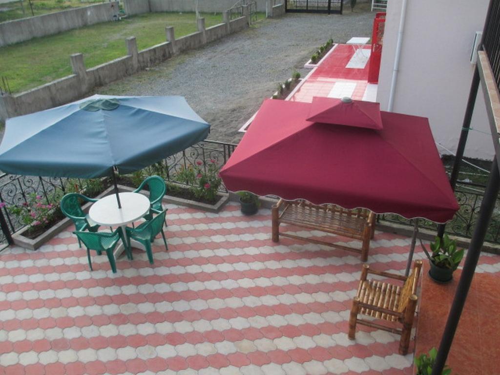 Imeri Hotel Уреки Екстериор снимка