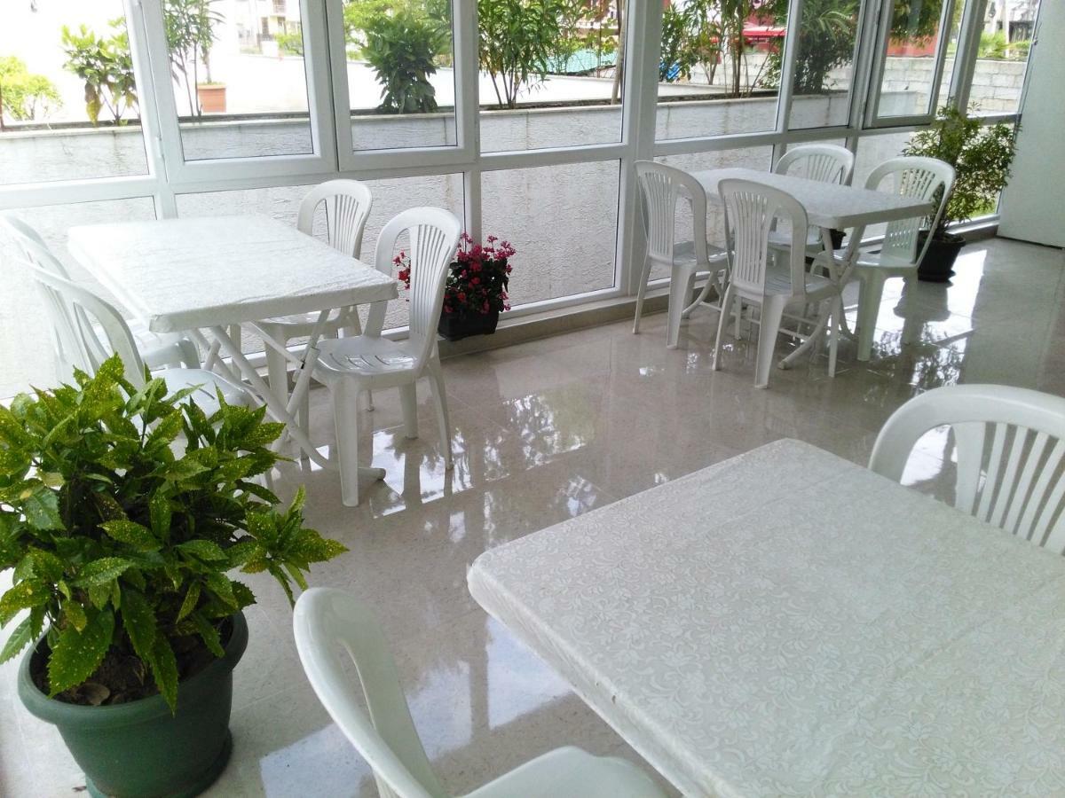 Imeri Hotel Уреки Екстериор снимка